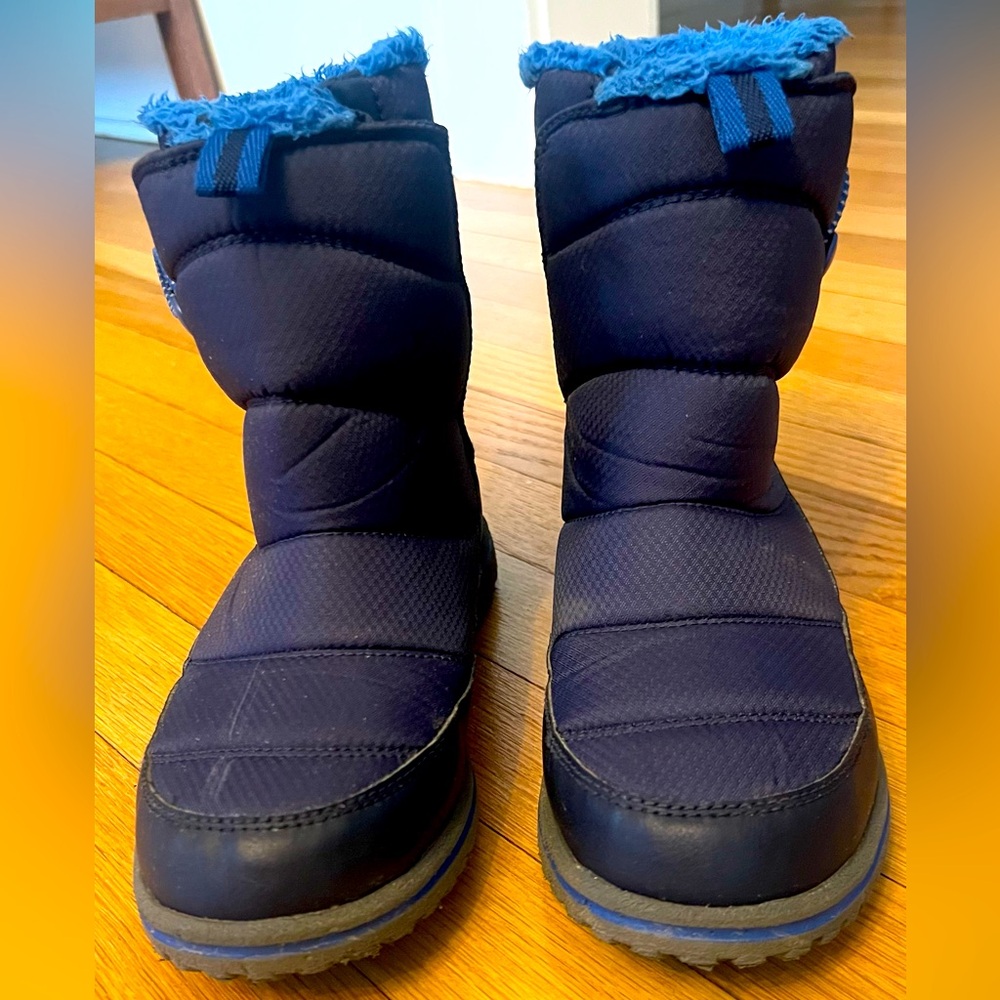 LL bean kids ultralight snow boots